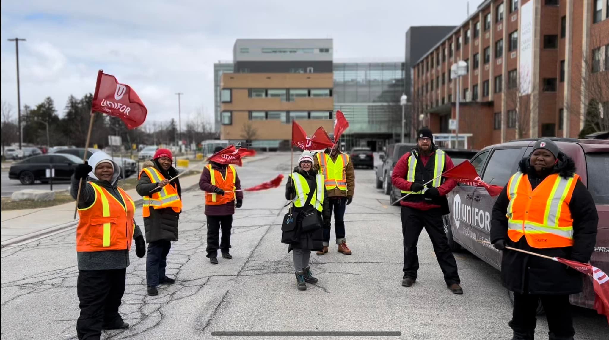 •	Chatham2 alt text: Unifor organizers outside Chatham Kent Health Alliance