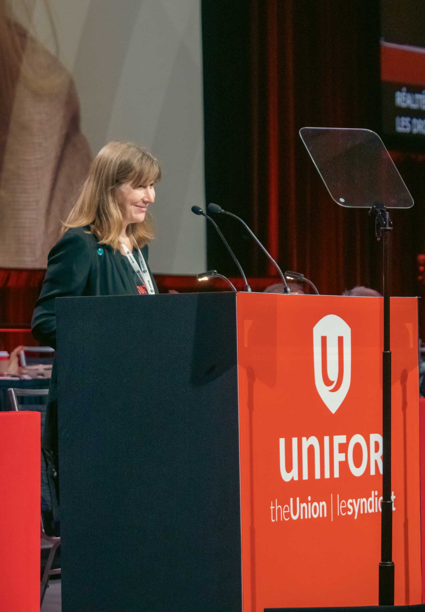 Rachel Pulfer speaks to delegates