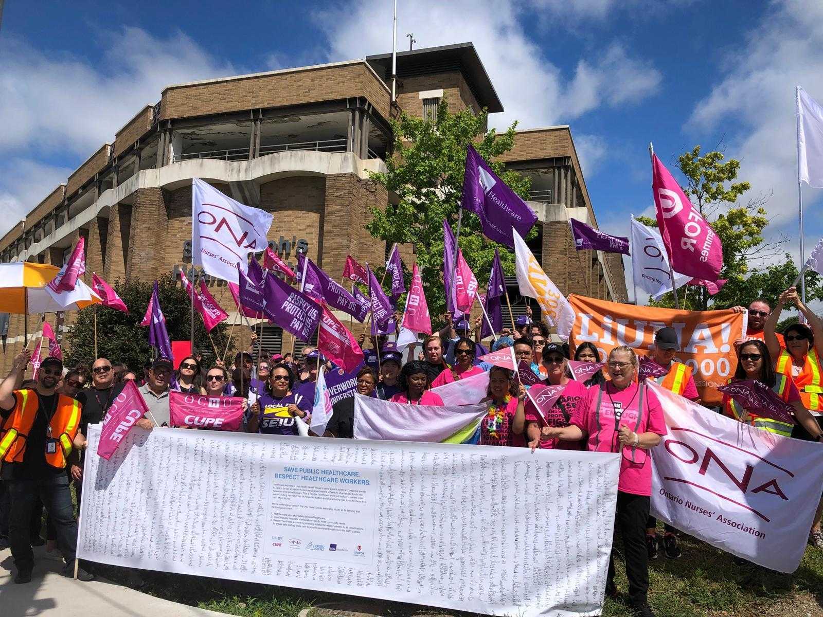 Hospital workers rally in Toronto