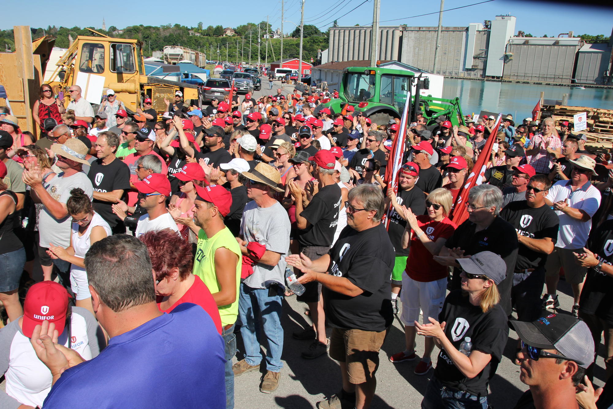 Hundreds of Unifor members traveled to a rally in support of workers at the salt mine in Goderich in 2018.