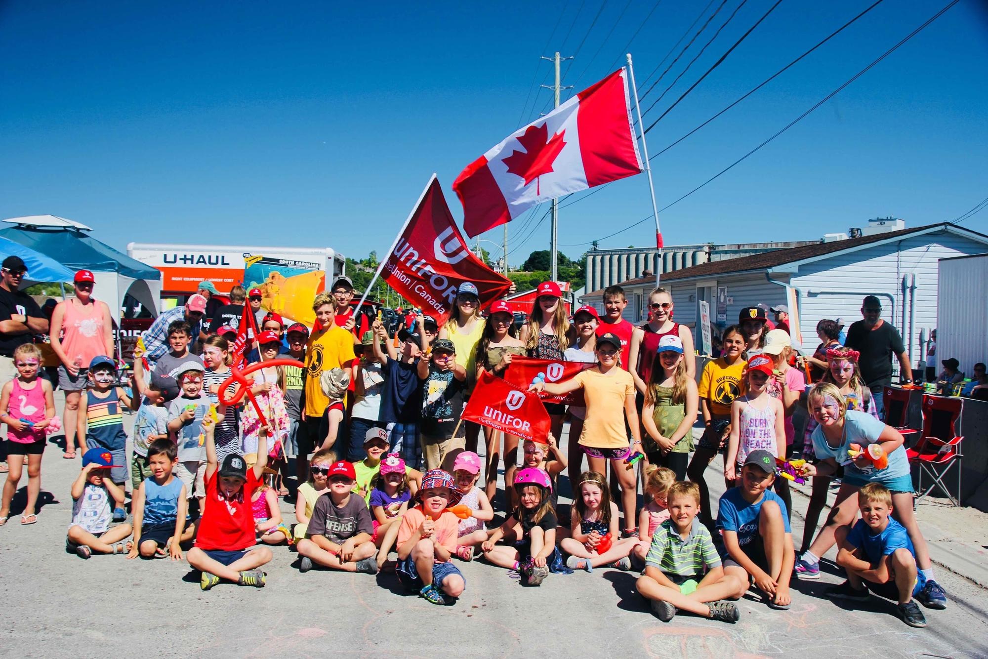 Children of Local 16-O members enjoy a day on the picket line at Compass Minerals.
