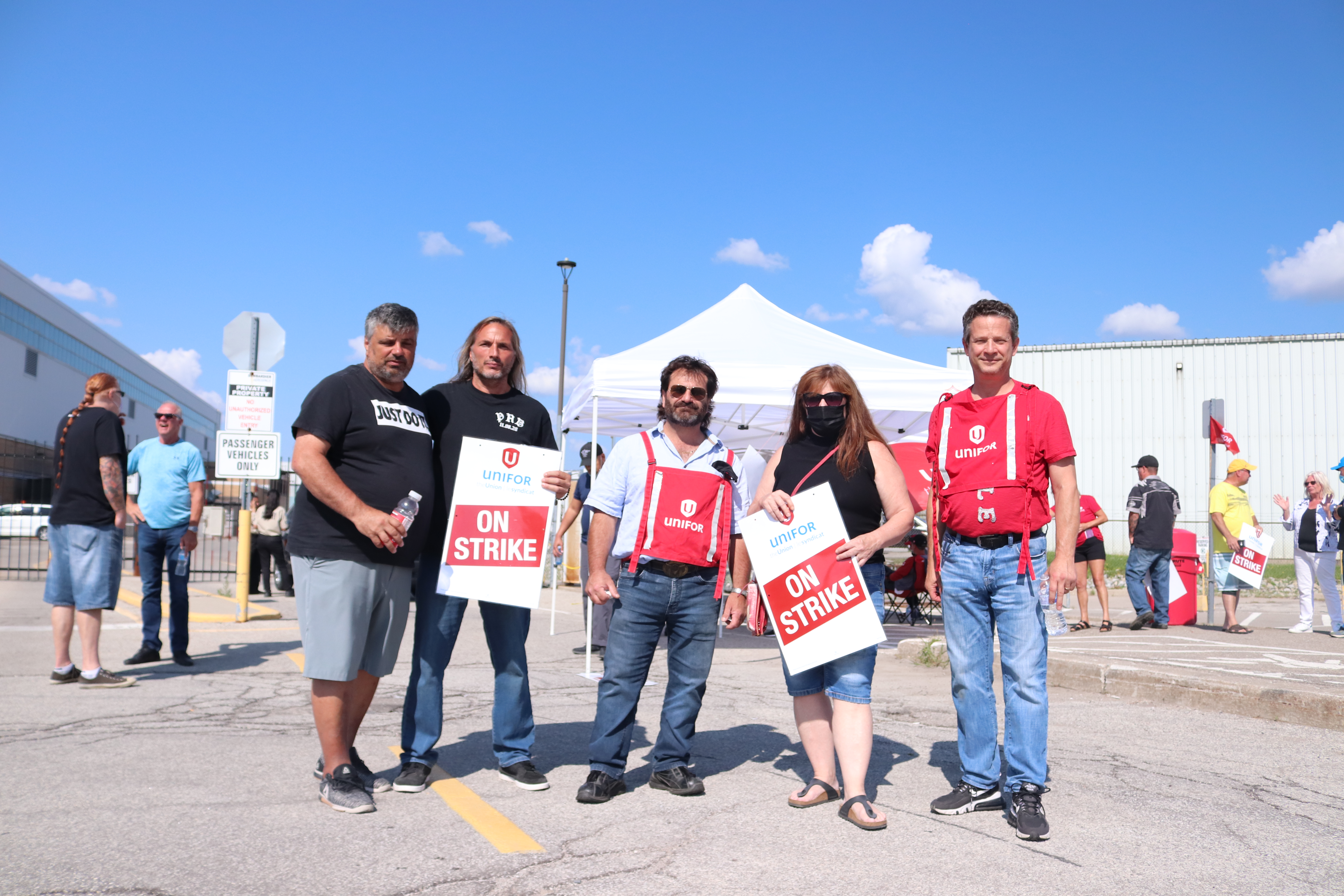 De Havilland workers on the picket line at the Downsview plant.