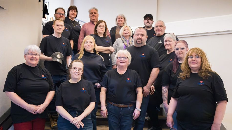 Unifor Local 597 Dominion Bargaining Committee Members of Unifor Local 597's Dominion bargaining committee with Unifor Atlantic Regional Director Jennifer Murray