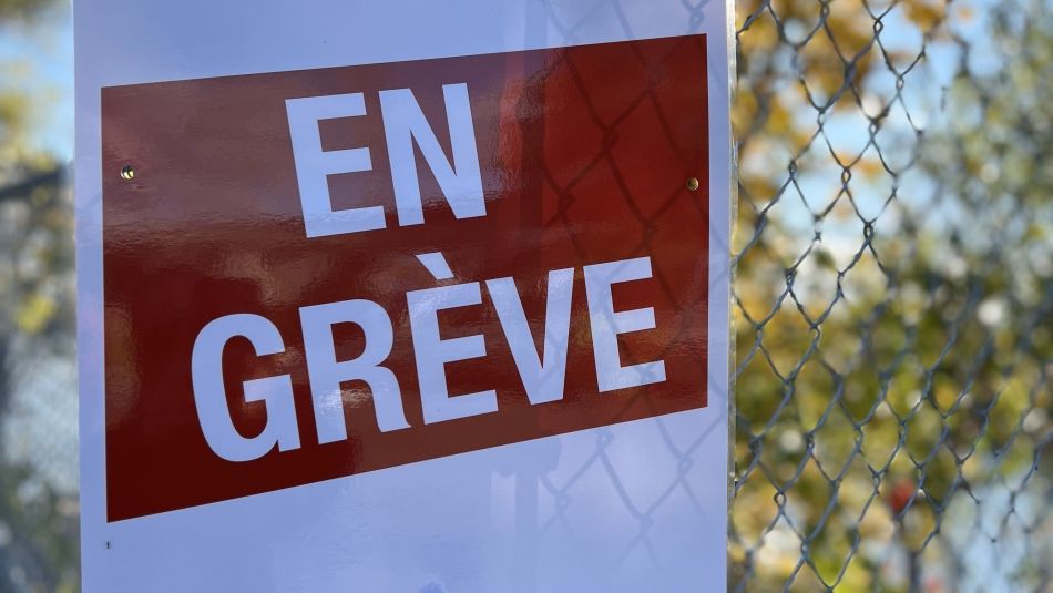 Unifor en grève placard