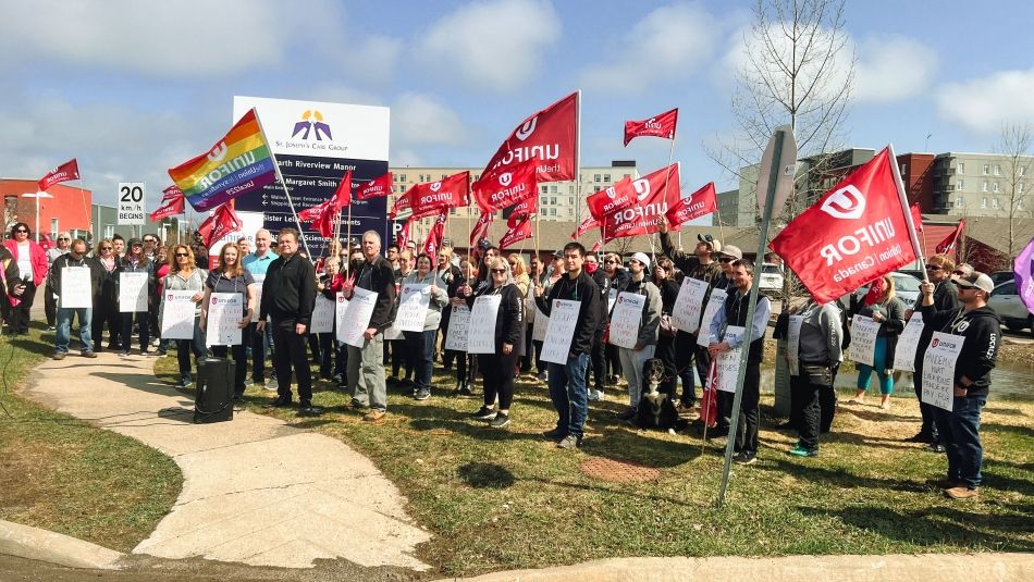 Unifor LTC Rally Thunder Bay Unifor LTC Rally Thunder Bay