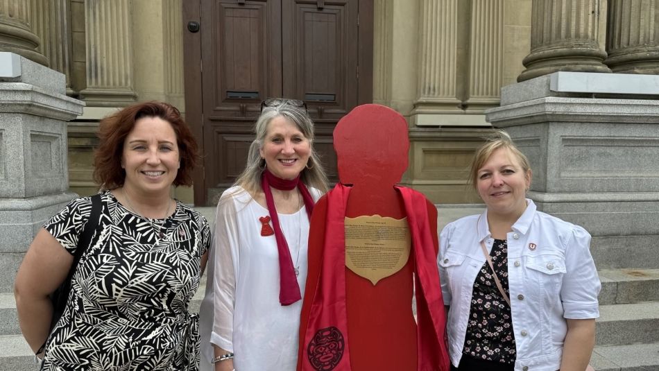 Atlantic Regional Director Jennifer Murray with Minister Boudreau, a Silent Witness, and member Erin MacDonald Unifor Atlantic Regional Director Jennifer Murray with Minister Boudreau and member Erin MacDonald