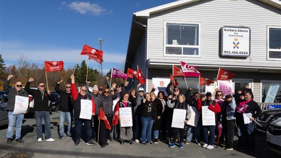 Unifor and other unions gathered outside Premier Houston’s office in Antigonish, N.S. 