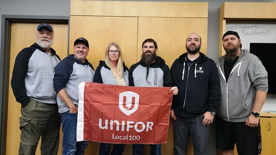 Unifor Autoport Bargaining Committee members 