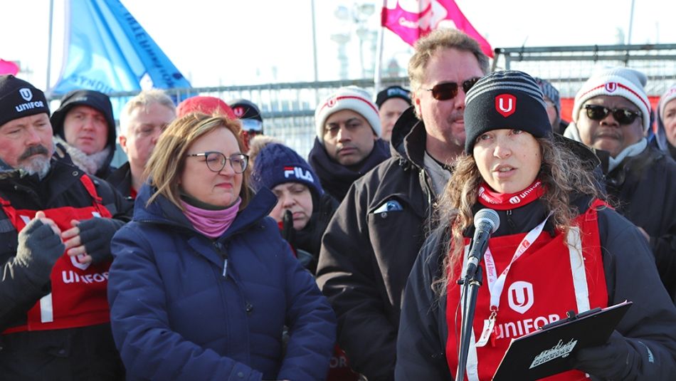 Lana Payne with members of Unifor Local 594 on the picket line at Co-op Refinery.