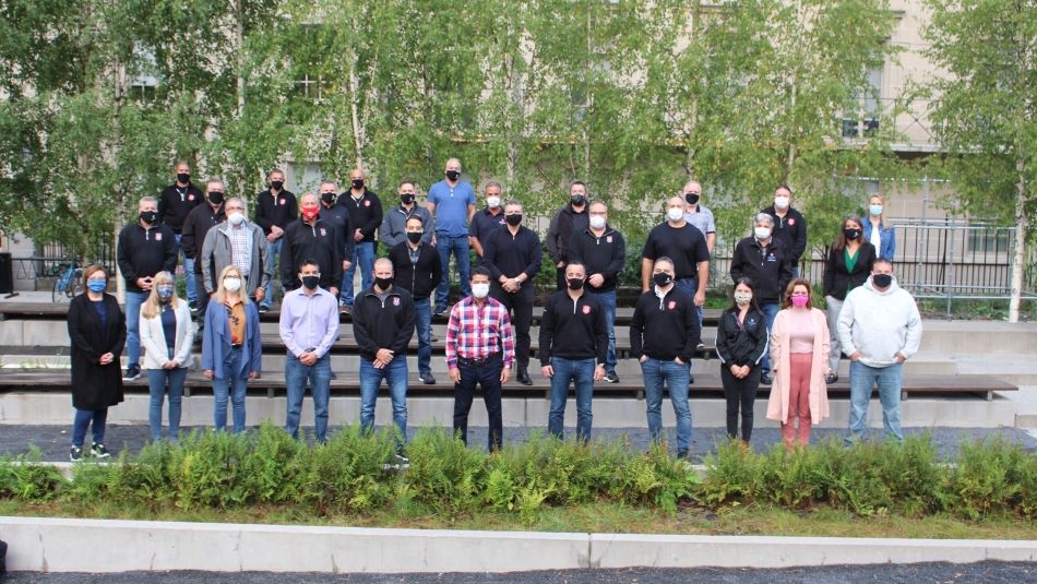 The Unifor Master Bargaining Committee.