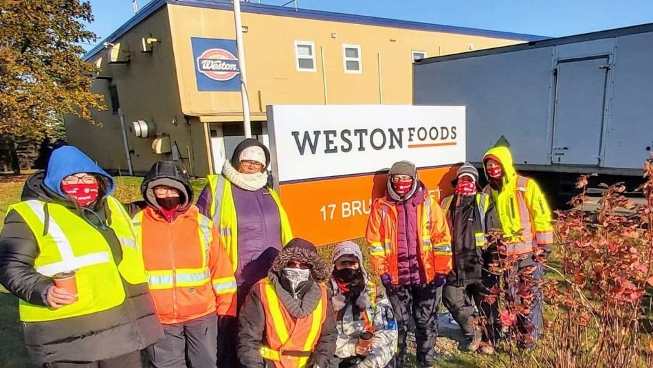 Members of Unifor Local 597 in front of the Weston Bakery.