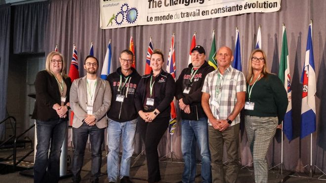 Unifor attendees to CCOHS Forum (L-R): Paula Sansome (Local 597), Ryan Rodrigues (Unifor staff), Jason Landry (Local 401), Shelley Amyotte (Unifor staff), Glenn McGinley (Local 601-N), Bram Avery (Local 4508), and Joanne Hay (Unifor staff). Absent: Oliver Flecknell (Local 4504). 