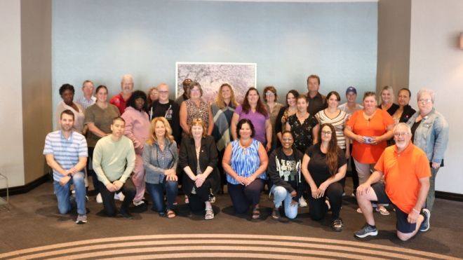 Extendicare bargaining committee group photo