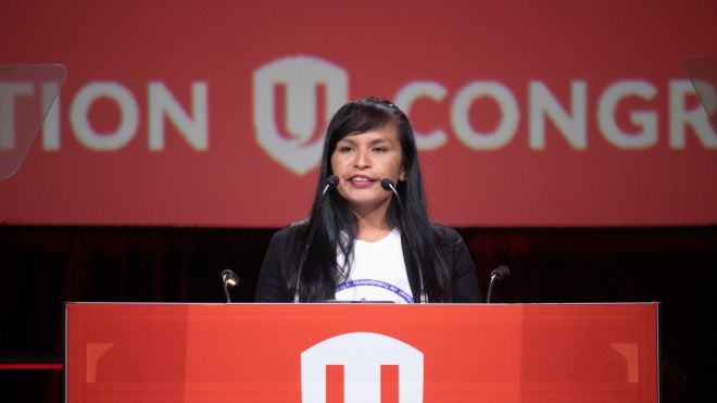 Alejandra Morales Reynoso receives Unifor’s Nelson Madela Award