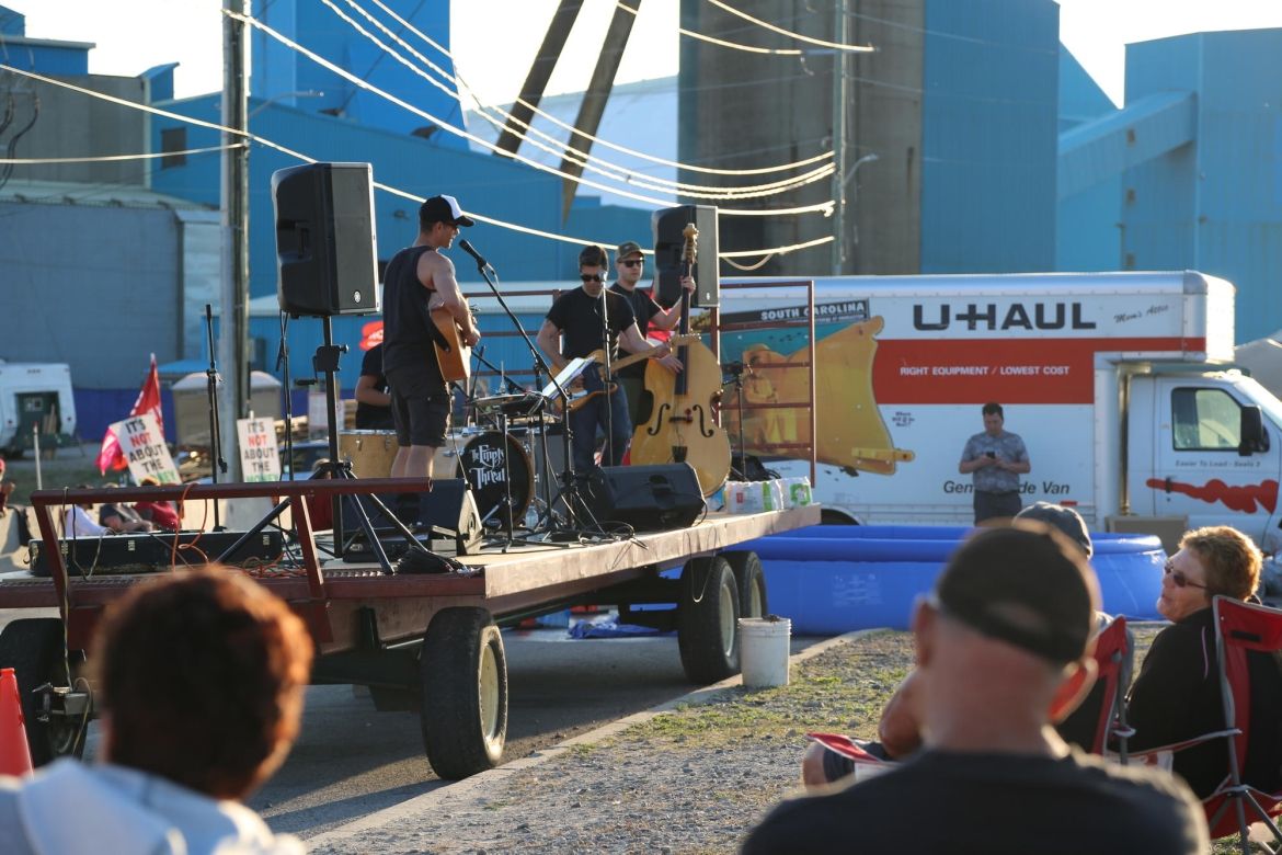 This is one of several concerts held on the picket line in Goderich to bring community member to the picket line in 2018.