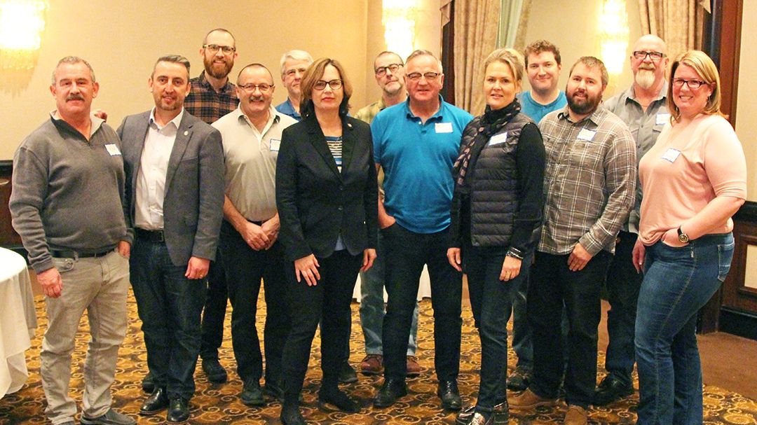 Joie Warnock with the Unifor delegation to the third annual Alberta conference on Just Transition hosted by Blue-Green Canada.