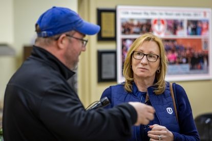 A women and man talking