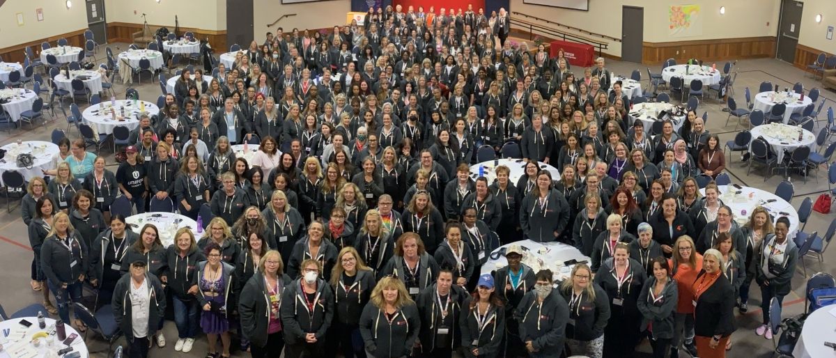 A group shot of delegates at the 2022 Unifor Women's Conference
